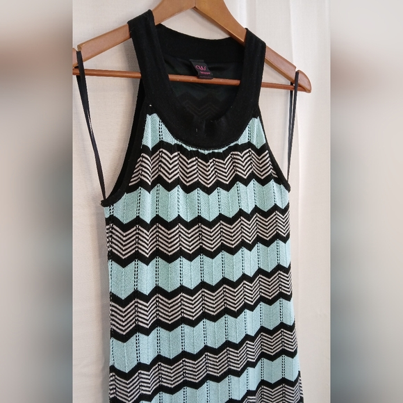 Wrapper dress - Picture 2 of 5